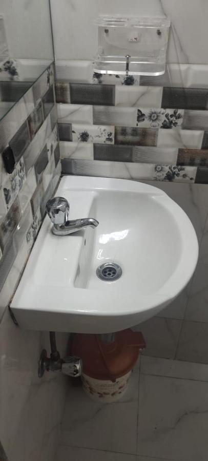 Hotel Golden Galaxy Мумбай Екстериор снимка